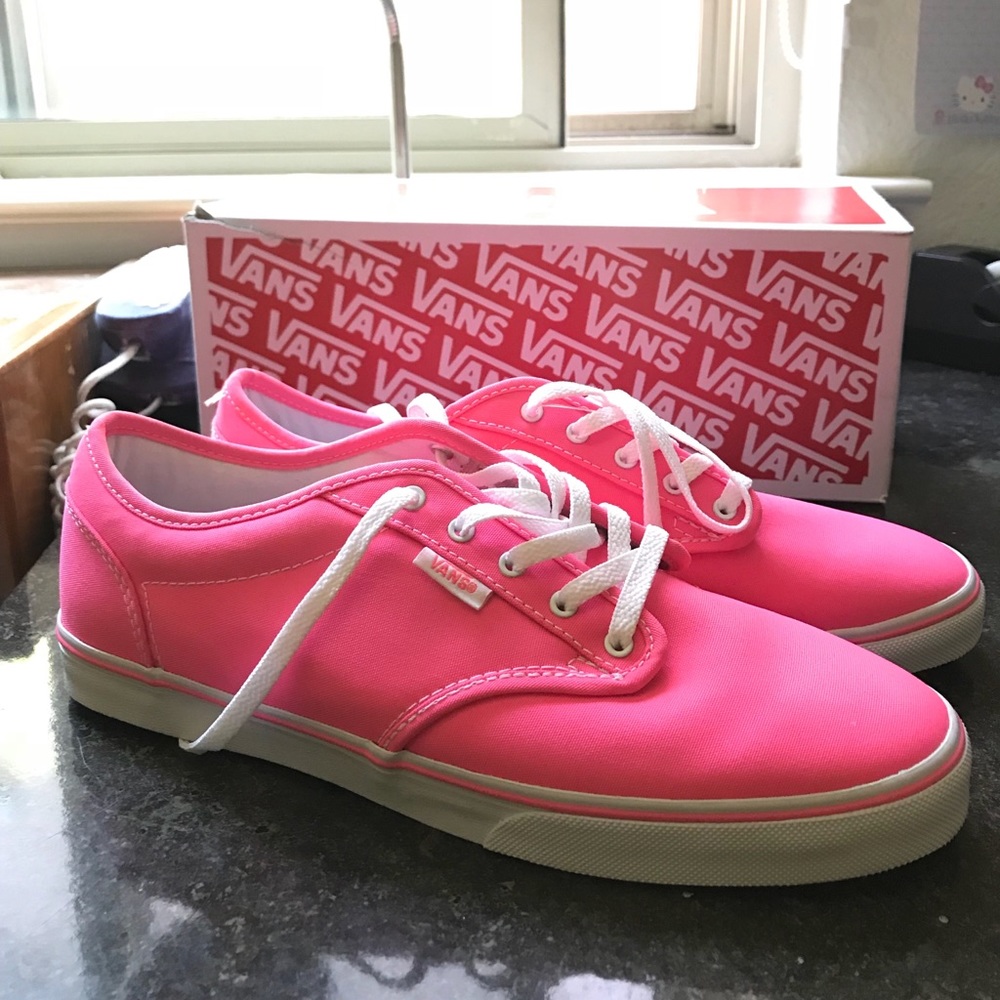 NEW PINK VANS